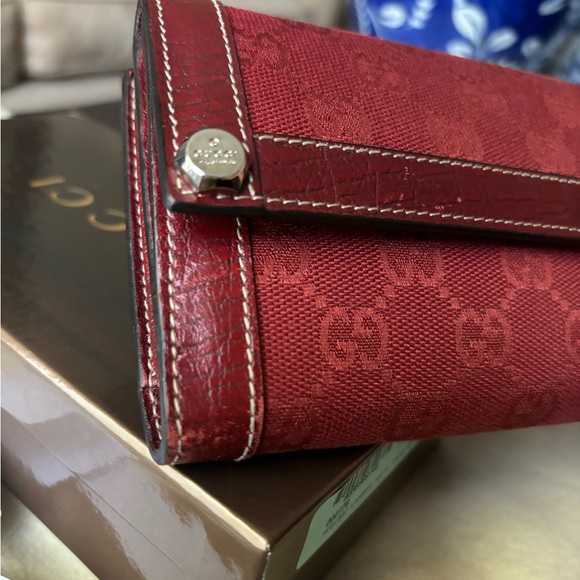 Gucci Wallet Large GG logo Canvas & Leather in Red - Picture 8 of 11